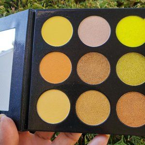 Sun Flower Eyeshadow Palette